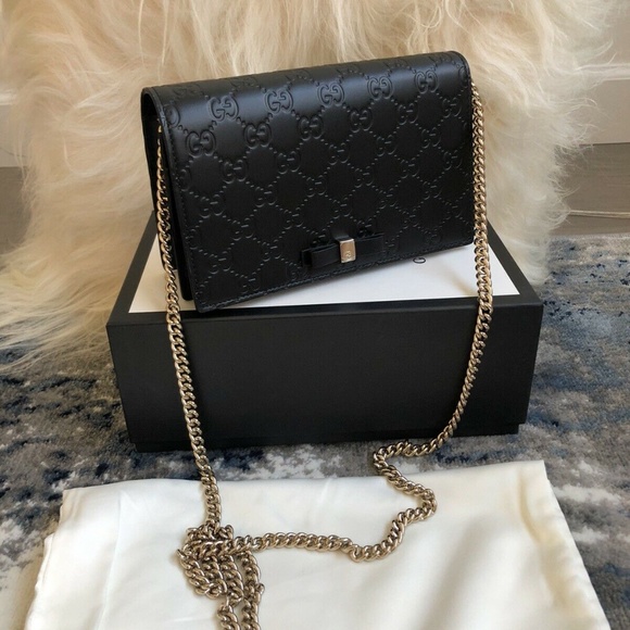 Gucci Handbags - Gucci Black Guccissima Leather Mini Wallet